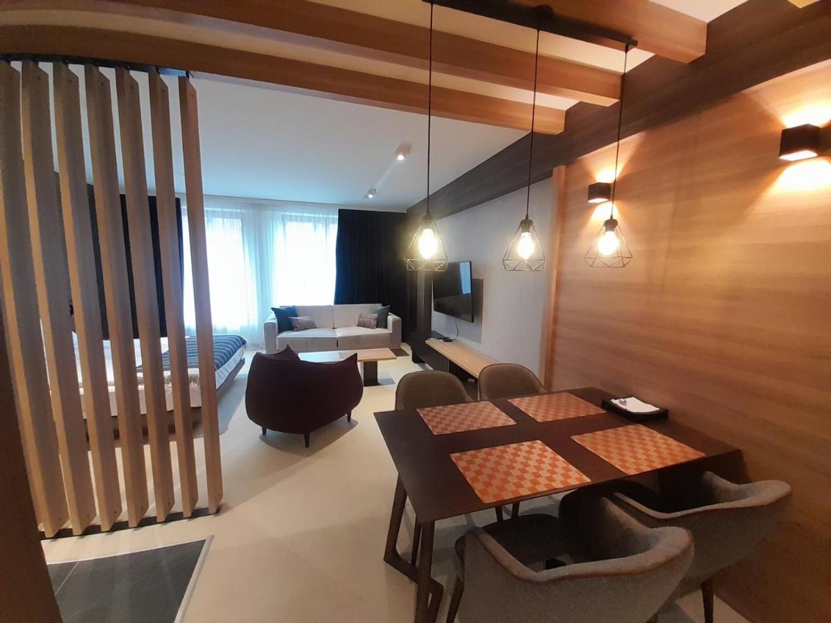 Woodside Rent *