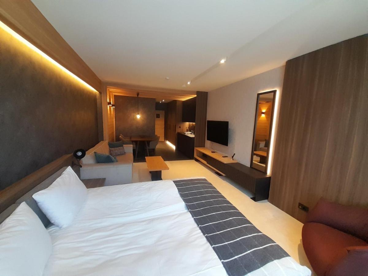 Woodside Rent *