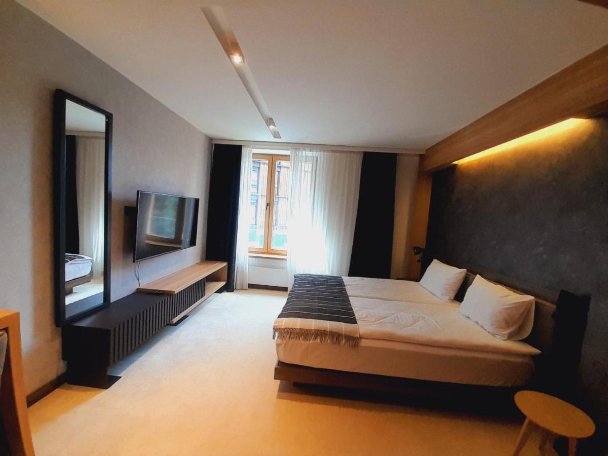 Woodside Rent * Kopaonik