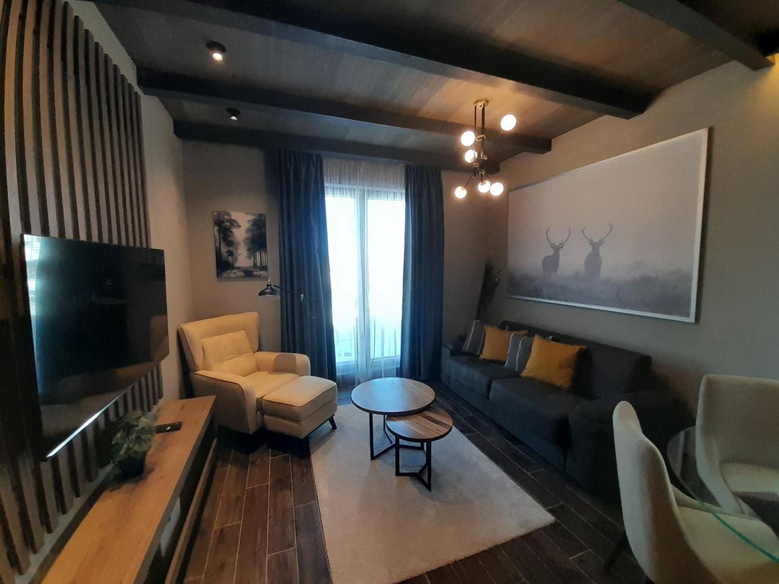 Apartment Woodside Rent