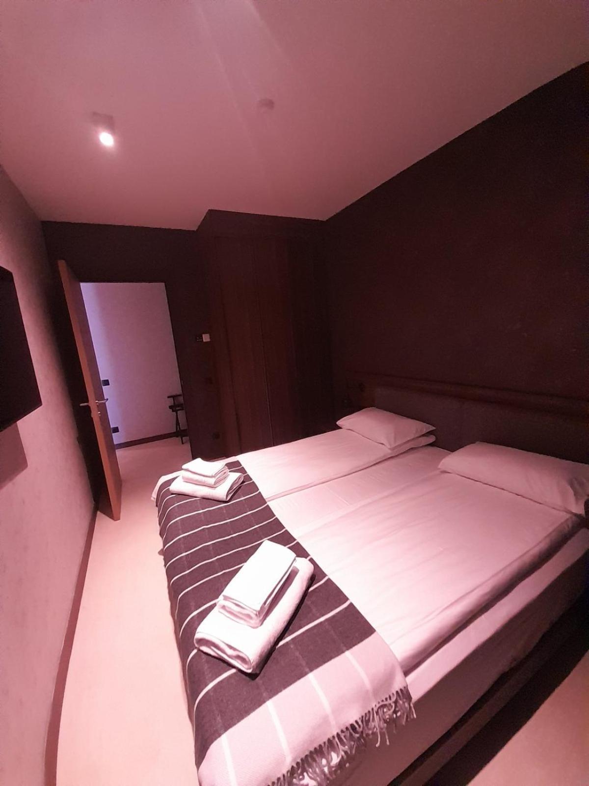 Woodside Rent *